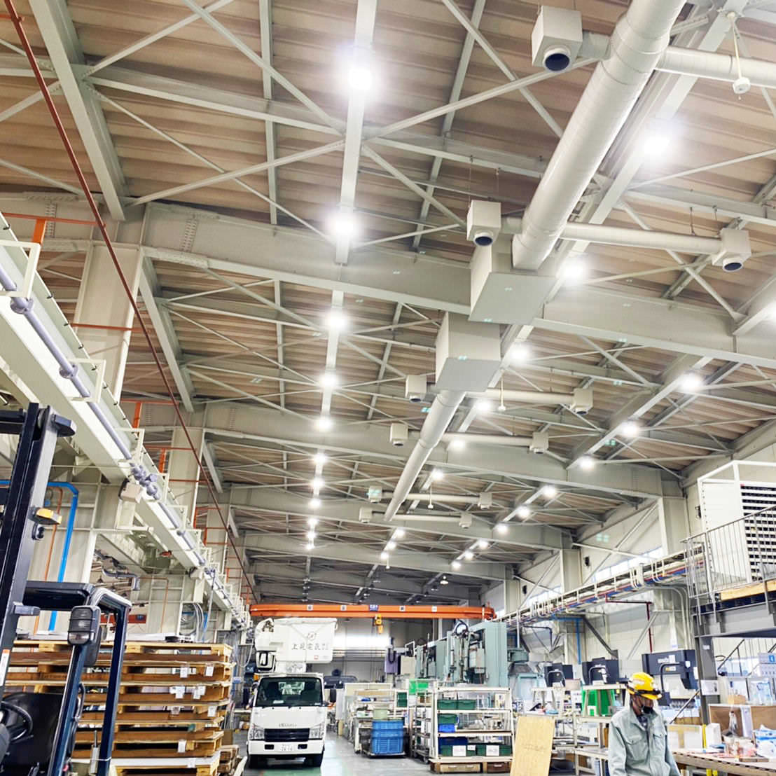 鉄鋼加工業務プラント室内LED化工事